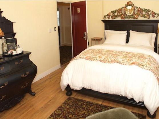 Half Moon Bay Inn - Main Street Downtown Extérieur photo